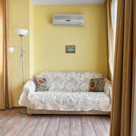 Apartment ~ Waves ~ 1bd Flat By The Sea Ravda